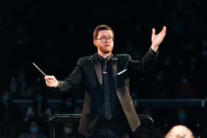 Conductor Nathan Jacklin